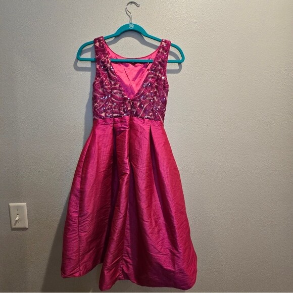 NWOT Monique Lhuillier Sequin Barbiecore Ring Around Dress Pink Pockets Sz 2 - Picture 8 of 9